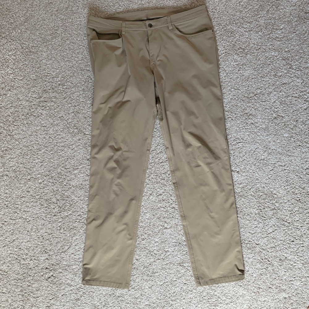 Men’s Lululemon ABC Pants